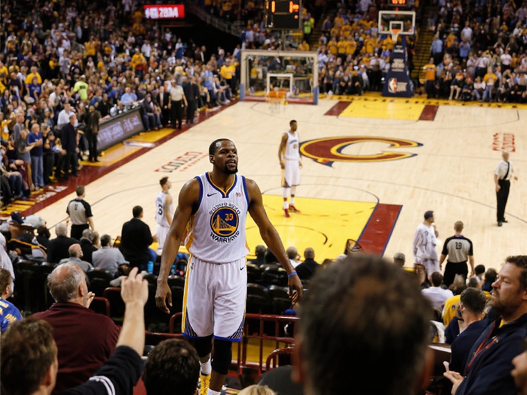 “米兰夏窗豪掷1亿欧元，阵容升级计划蓄势待发！”